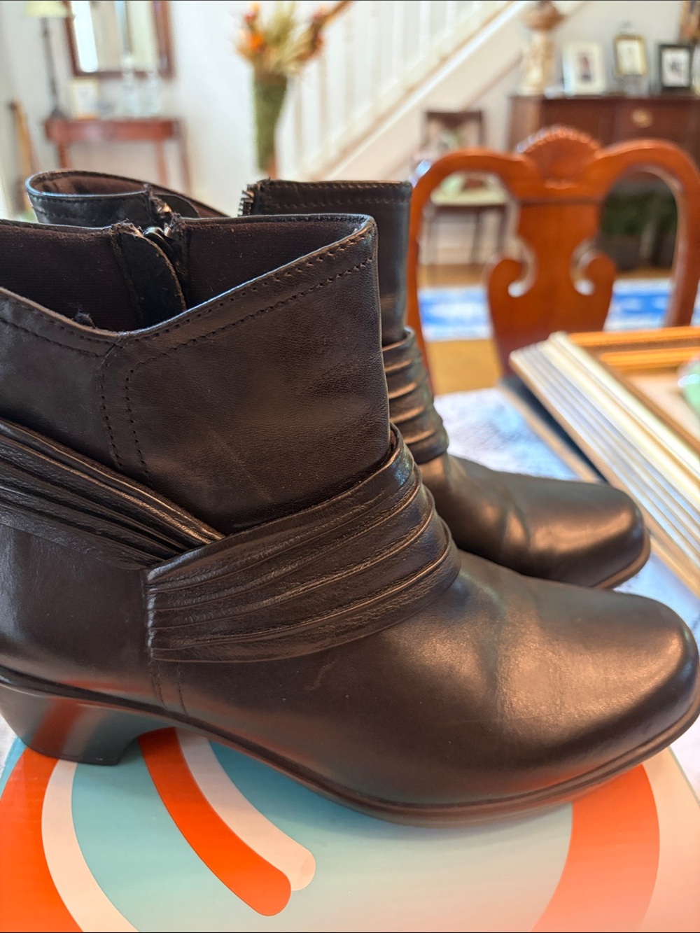 Clarks black booties - Picture 2 of 6